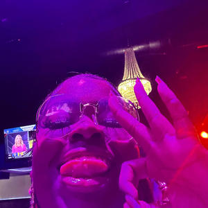 #DONTTRUSTME (Explicit)