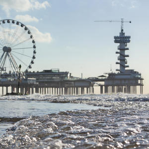 Lopen op De Pier (feat. Saskia)