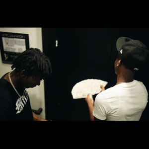 Living Like That (feat. Drugrixh E)