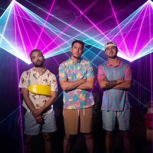 Must Win (feat. Social Club Misfits)