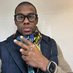 NOCHE (feat. Jeffry)