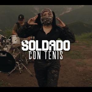 Soldado con tenis (Explicit)