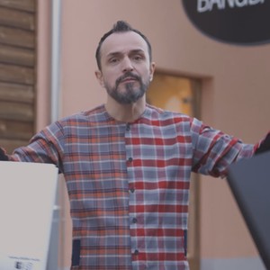 Ben Hajgare Ti Me Mua