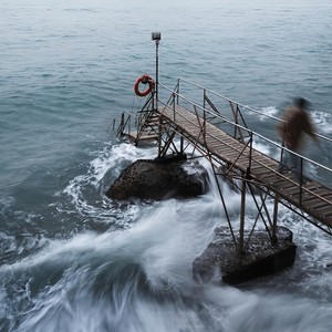 这个姑娘有点暖总扎着马尾穿着衬衣Demo