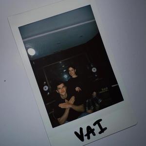 VAI (feat. Valaia)