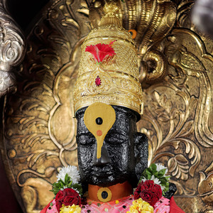 Tujhiya Sattene Vedansi Bolne