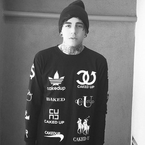 Zigga Zig  (Caked up Remix)