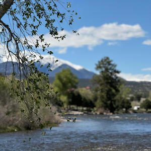 COLORADO (feat. Emma Grace)