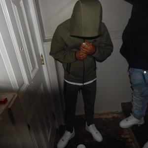 Ova bussin (feat. Ykn caca) (Explicit)