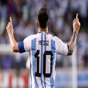 Messi (feat. Stingroovy) [Explicit]