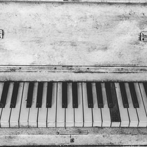 Liszt Consolation No. 1 in E Major Andante con moto