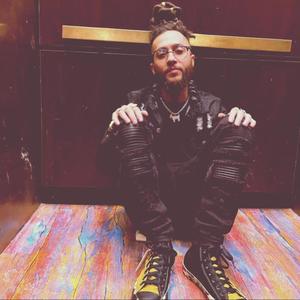 MiGHT (feat. Wednesday Tha 17th) (Explicit)