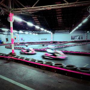 GUNS & ROSES (feat. Gummy Beatz)