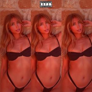 Lily Phillips (Explicit)