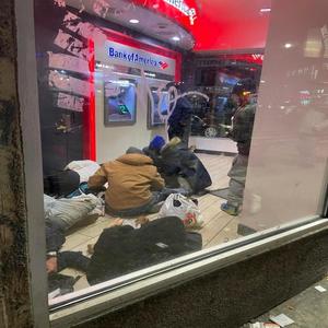 We Da Best (feat. JayLuciano) (Explicit)