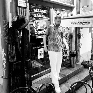 Talking to the moon (Explicit)