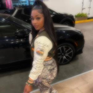 she poppin (jj1da) (Explicit)