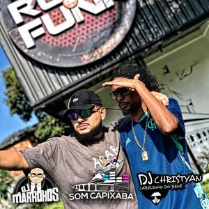 Ela Passa Uma Perna Por Cima De Mim (Explicit)