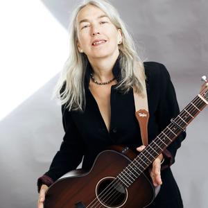 Walking The Daisy Chain