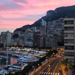 LipStick (feat. Rwhyy) (Explicit)