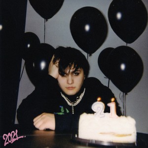 2 Krasavchiki(feat. blago white) (Explicit)