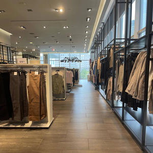 Bucks (feat. omgrenzoo, rellywoo & Korenz) (Explicit)