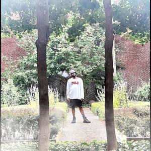 Moody(feat. PLYNOFFKEE) (Explicit)