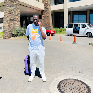 Thixo ndive xa ndikuthandaza bawo