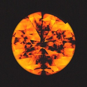 Не имеет тела