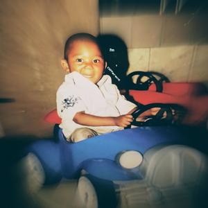 Hoodtrumpets (feat. Pluggy)