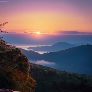 Between The Moons, The Heart Beats Steady