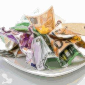 One Hunnid (feat. Moe C) (Explicit)