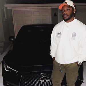 2 Glocks (feat. Nii France) (Explicit)