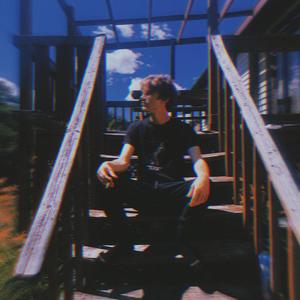 Run Away (feat. ItzToka & NFL NIGHTMARE) (Explicit)