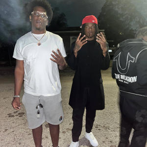 Legally Blind (feat. TrapScars) (Explicit)