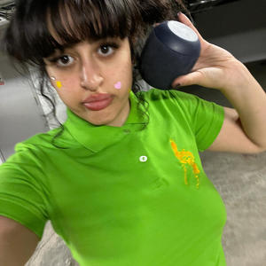 rub ma toe (Explicit)