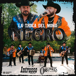 La Troca Del Moño Negro