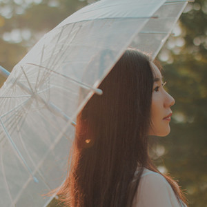 黏黏黏黏-喻小薇