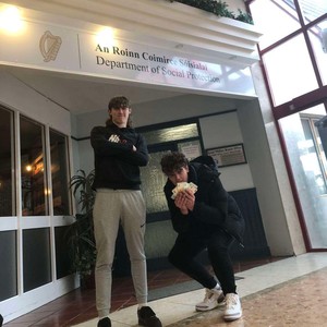 Dole Merchant (feat. Cormac Carr) (Explicit)