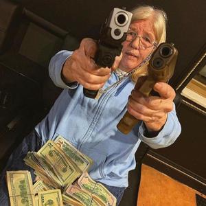HEADSTONE (feat. xkinx) (Explicit)