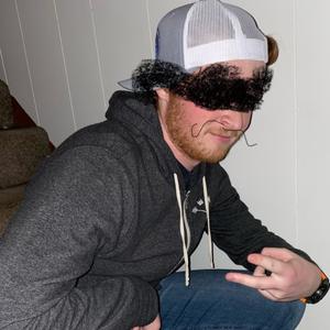 Red Hot (feat. Big Ginga)