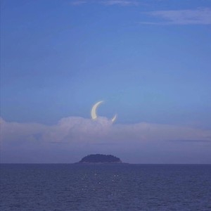 现实与梦想 (伴奏)