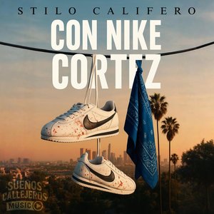 Con Nike Cortez