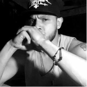 Fosa Común (Explicit)