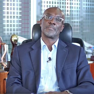 Mbuvi Ngunze (Kenya Airways - Group Md & Ceo) [feat. Mbuvi Ngunze]