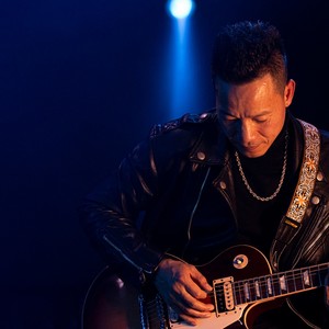 为了生活努力拼搏 (二人转版)