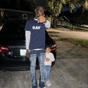 5 On It (feat. SmashDaGas) (Explicit)