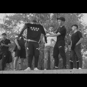 LABIOS SECOS II (feat. Peuve) (Explicit)