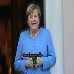 Merkel Ferkel (Explicit)