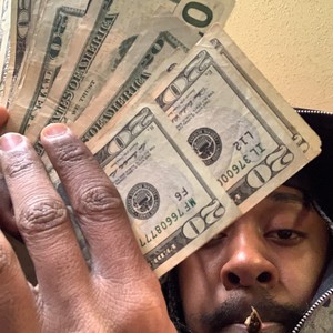 Tap Out (feat. Vonnie B) (Explicit)